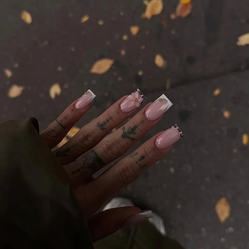 On Trend Nails Luzern — Instagram Top #12 (67 Likes)