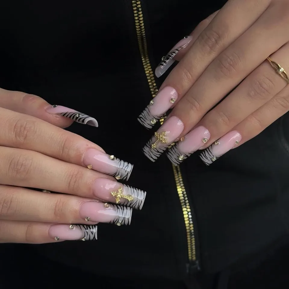 On Trend Nails Luzern — Instagram Top #17 (59 Likes)