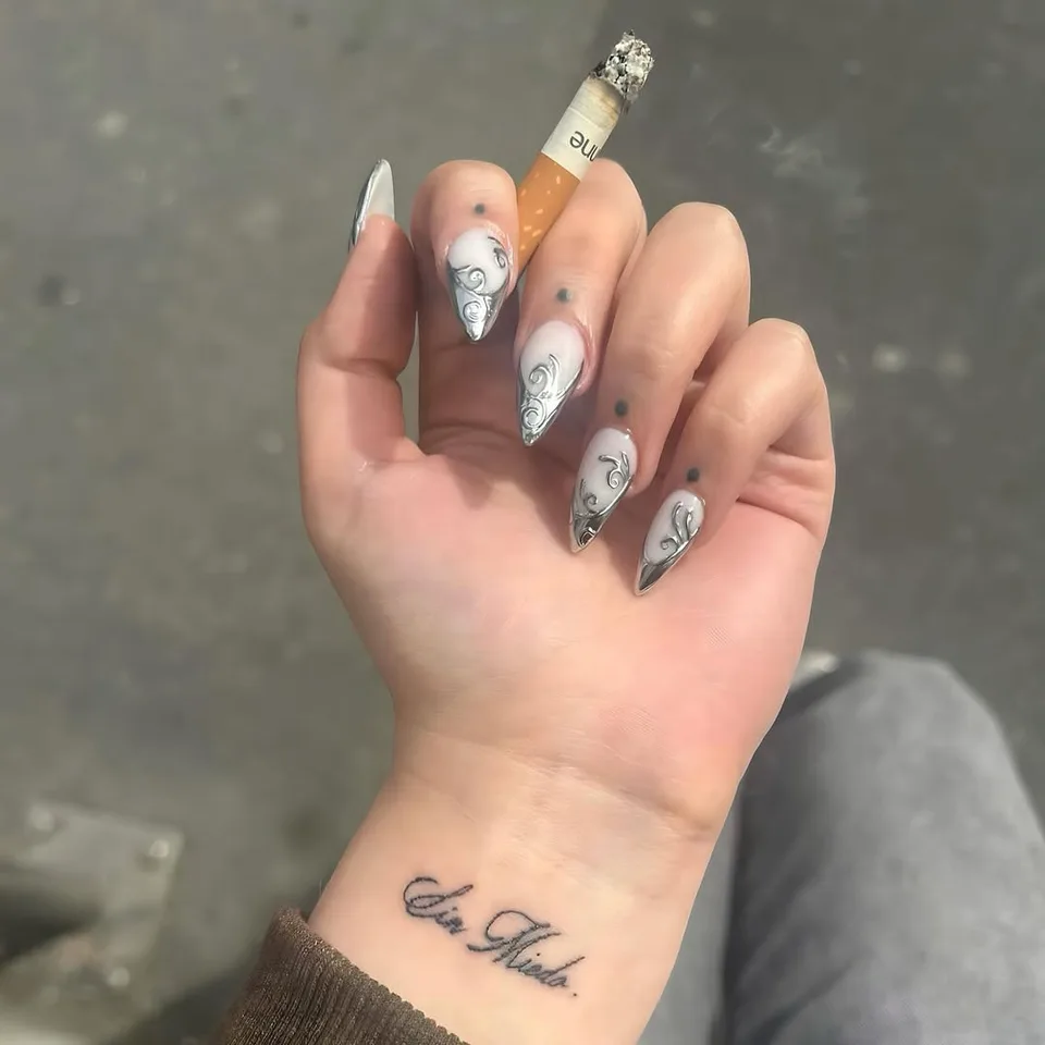 On Trend Nails Luzern — Instagram Top #39 (46 Likes)